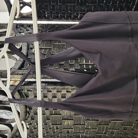 lululemon black workout top - Picture 2 of 4